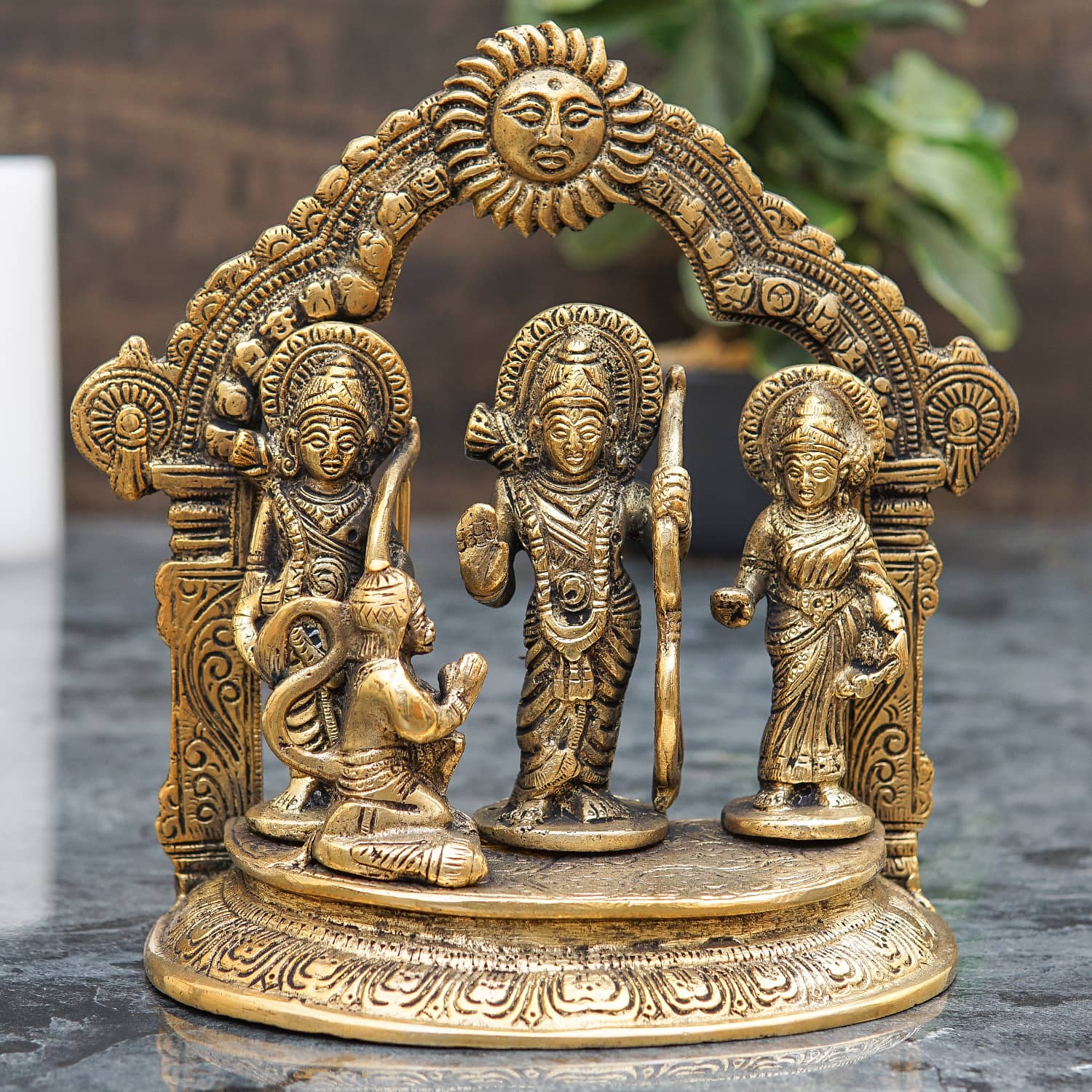461798_C Ram Darbar Idol