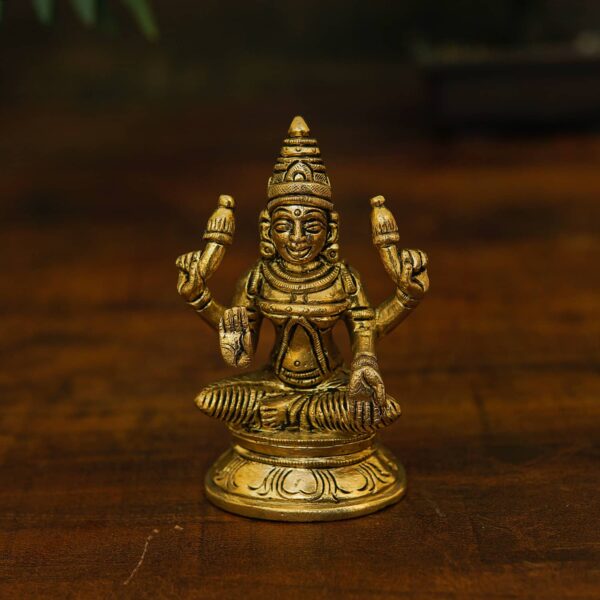 Laxmi Idol