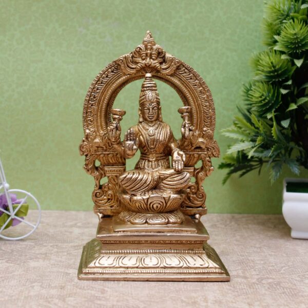 Laxmi Idol